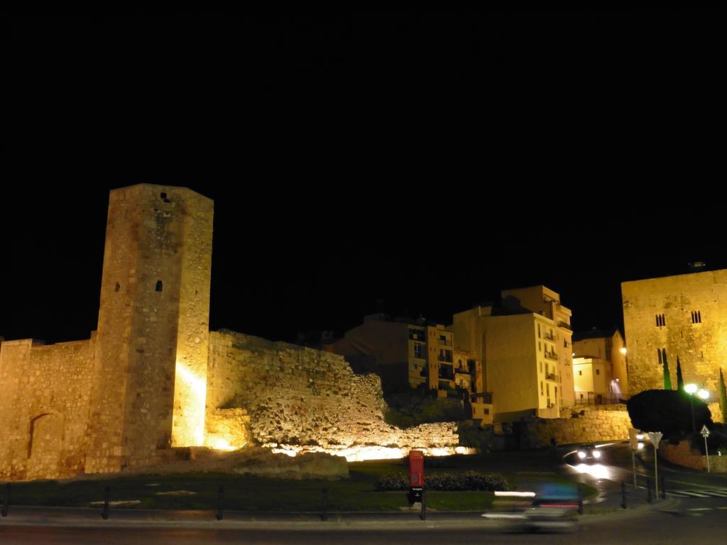 Апартаменты Acogedor Apartamento En El Corazon Medieval De Таррагона Экстерьер фото